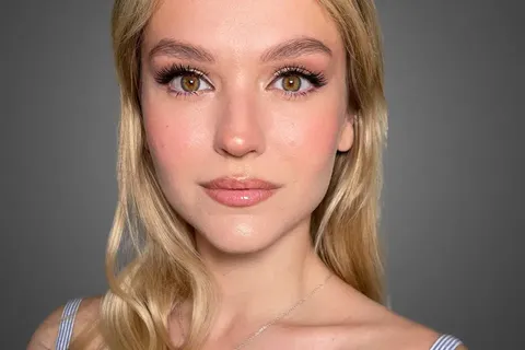 Donos Makeup